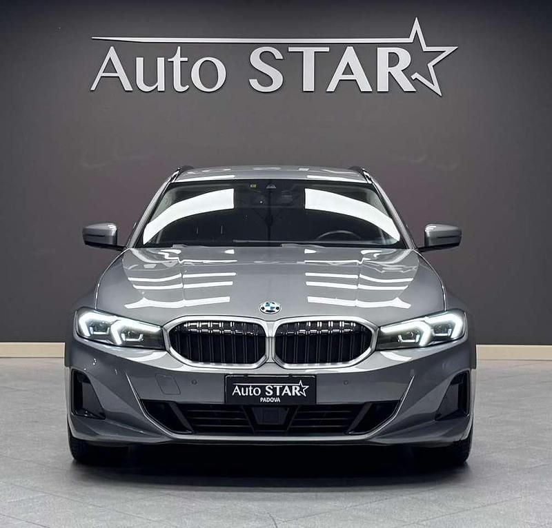 Usata BMW 318 150 CV (110 kW) 2023 Grigio Station wagon