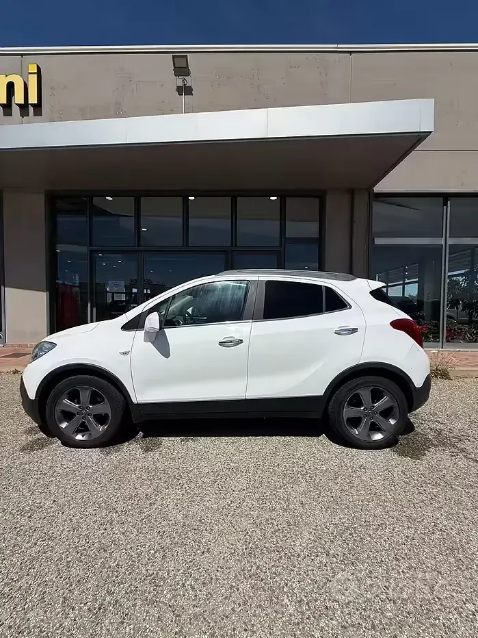 Usata Opel Mokka 131 CV (96 kW) 2014 Bianco SUV