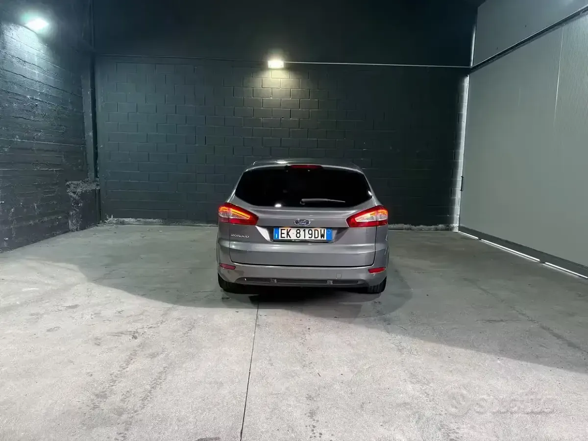 Usata Ford Mondeo 163 CV (119 kW) 2011 Grigio Station wagon