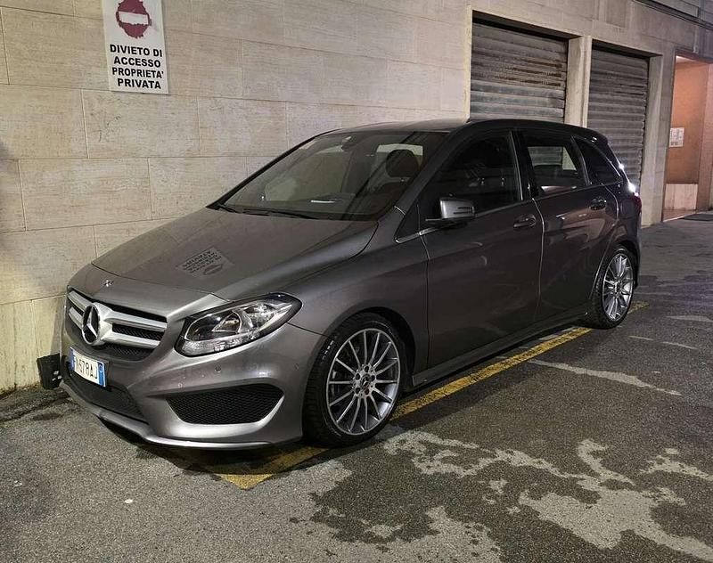 Usata Mercedes B180 109 CV (80 kW) 2018 Monovolume
