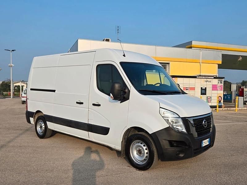Usata Nissan Interstar 135 CV (99 kW) 2023 Bianco Furgone