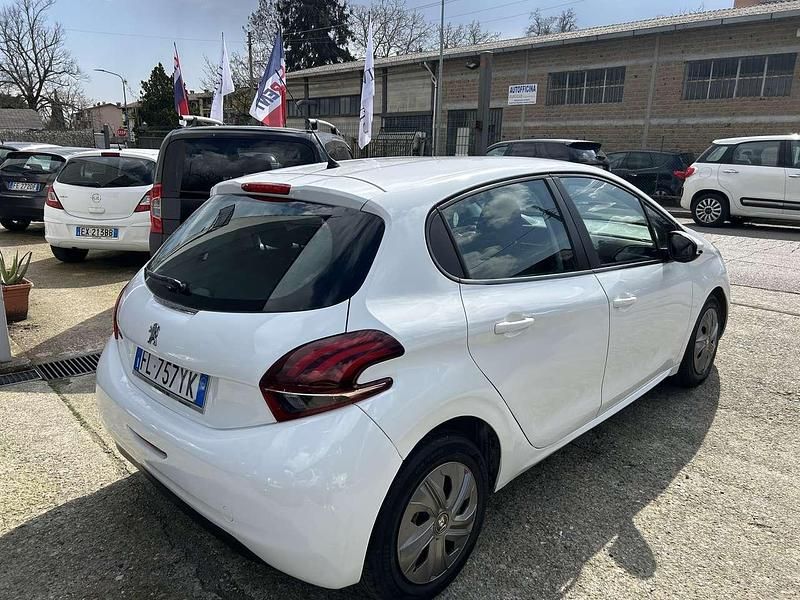 Usata Peugeot 208 Allure 75 CV (55 kW) 2016 Bianco Utilitaria