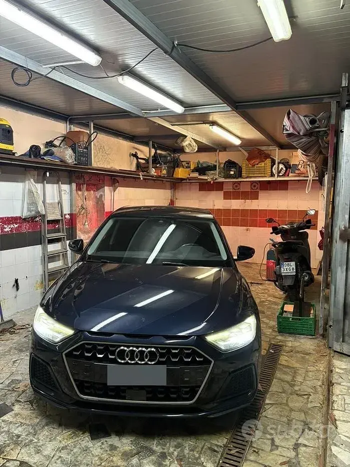 Usata Audi A1 116 CV (85 kW) 2019 Blu SUV