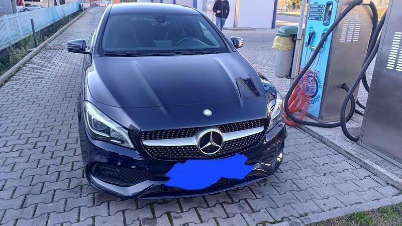 Usata Mercedes CLA200 Shooting Brake Business 136 CV (100 kW) 2017 Station wagon