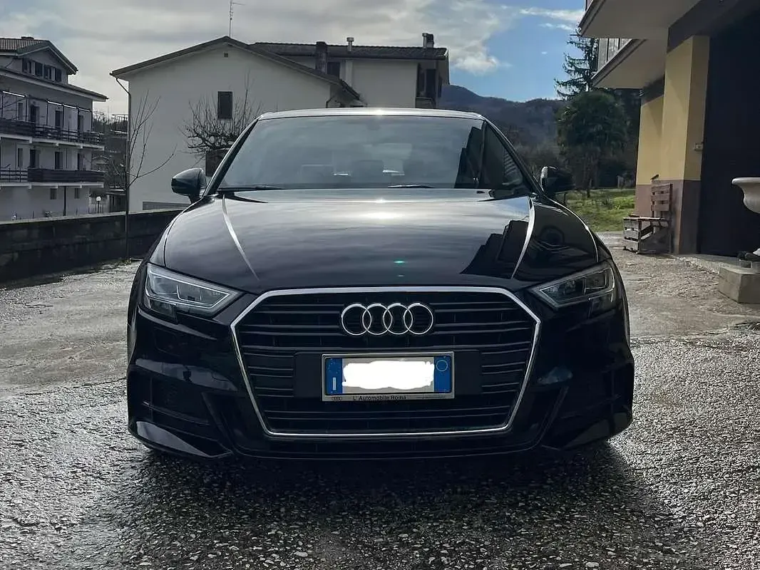 Gebraucht Audi A3 Ambiente 150 PS (110 kW) 2020 Schwarz Limousine
