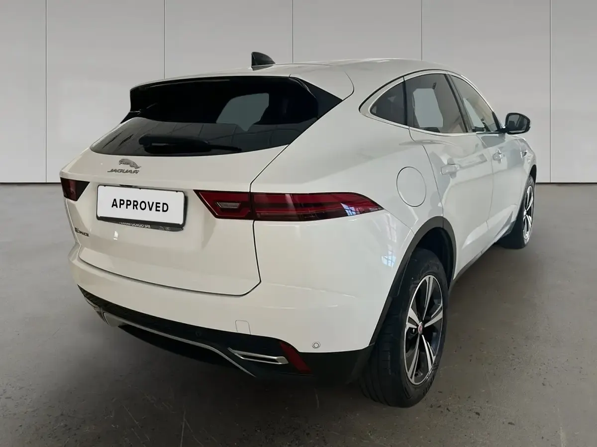 Usata Jaguar E-Pace SE 163 CV (119 kW) 2022 Fuji white SUV