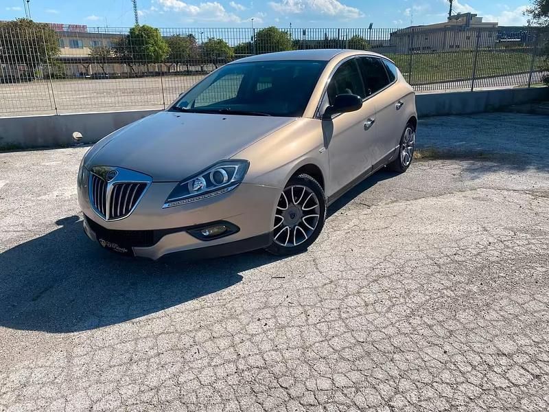 Gebraucht Lancia Delta S 120 PS (88 kW) 2011 Gold Kleinwagen