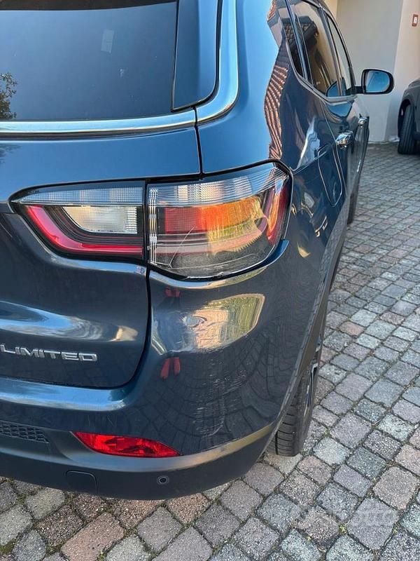 Usata Jeep Compass Limited 131 CV (96 kW) 2021 Blu/azzurro SUV