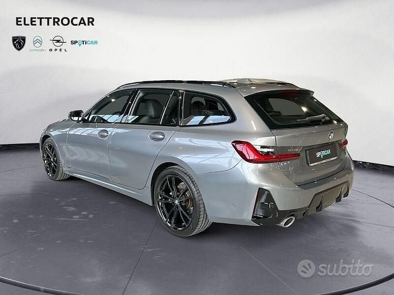 Usata BMW 320e M Sport 190 CV (139 kW) 2024 Grigio Station wagon