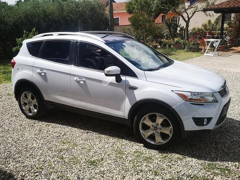 Usata Ford Kuga 136 CV (100 kW) 2009 Bianco SUV