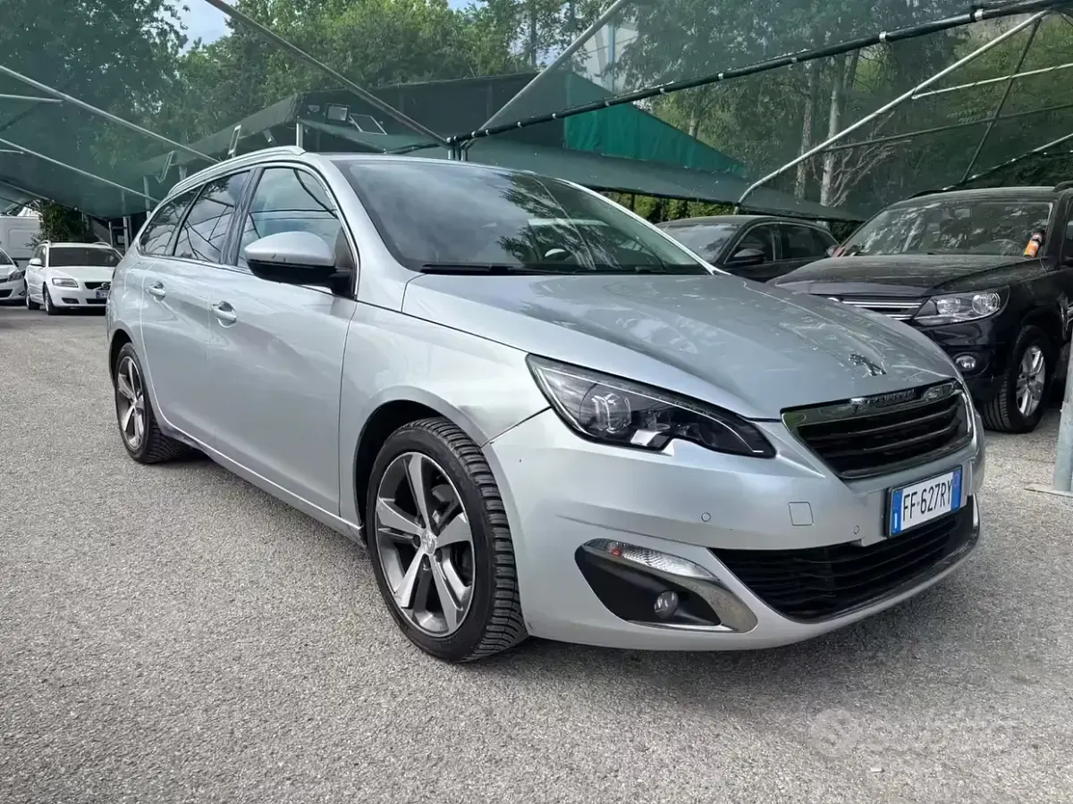 Begagnad Peugeot 308 Allure 120 HK (88 kW) 2016 Grå Kombi