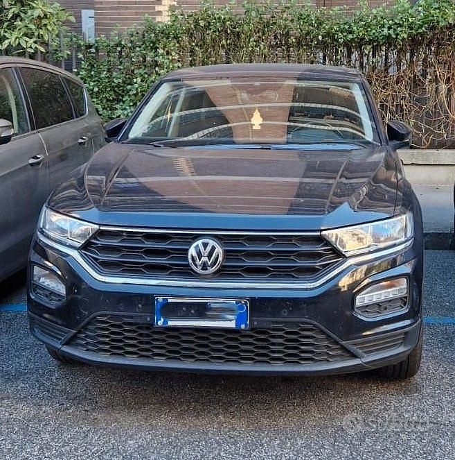 Usata VW T-Roc Style 115 CV (84 kW) 2019 Nero SUV