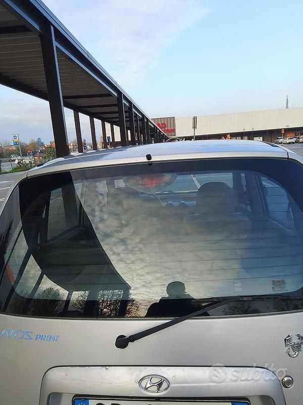 Usata Hyundai Atos 59 CV (43 kW) 2003 Grigio Utilitaria