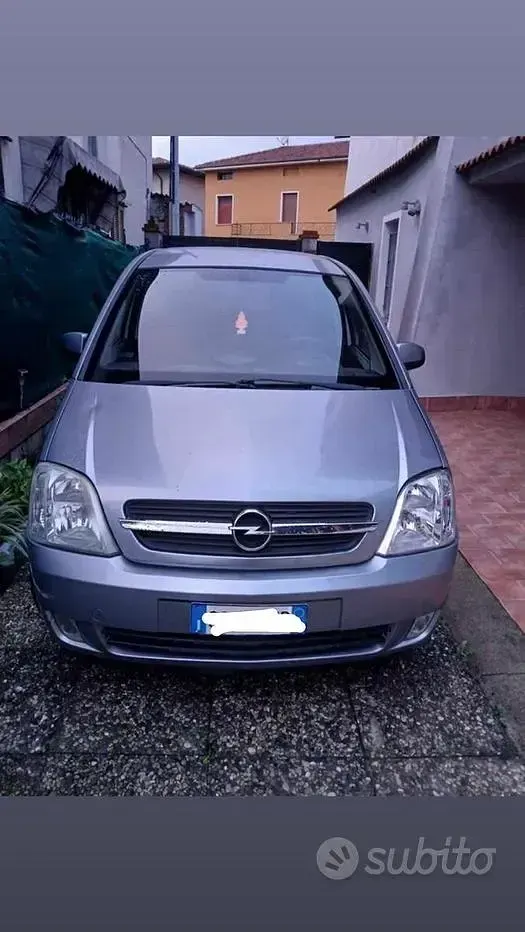 Usata Opel Meriva 101 CV (74 kW) 2003 Grigio Monovolume