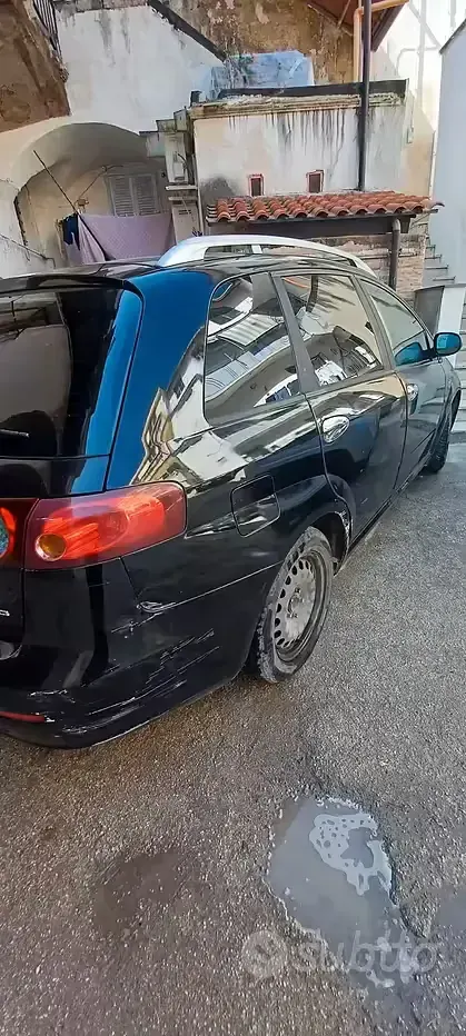Usata Fiat Croma 120 CV (88 kW) 2007 Nero Station wagon