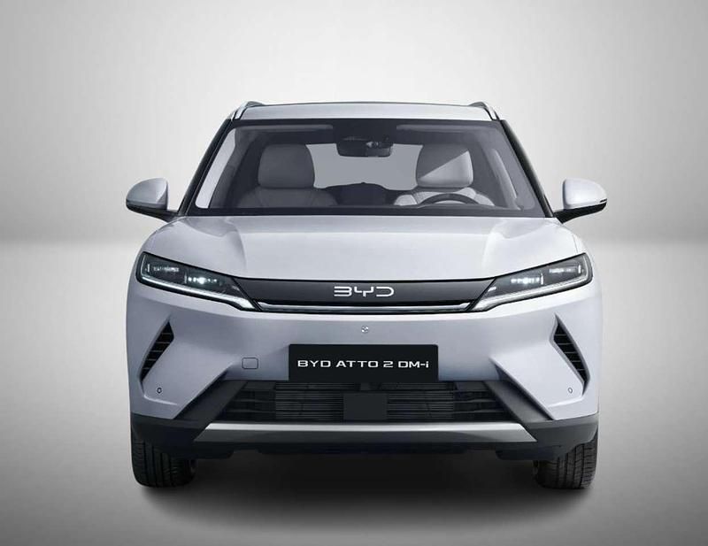 Nuova BYD Atto 2 212 CV (155 kW) 2026 Skiing white SUV