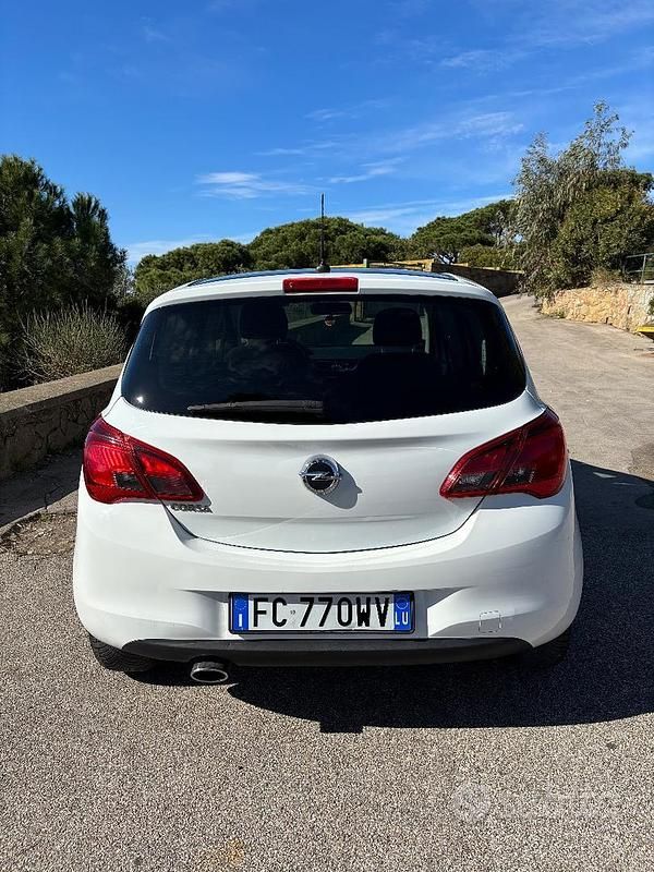 Usata Opel Corsa 90 CV (66 kW) 2016 Bianco Utilitaria