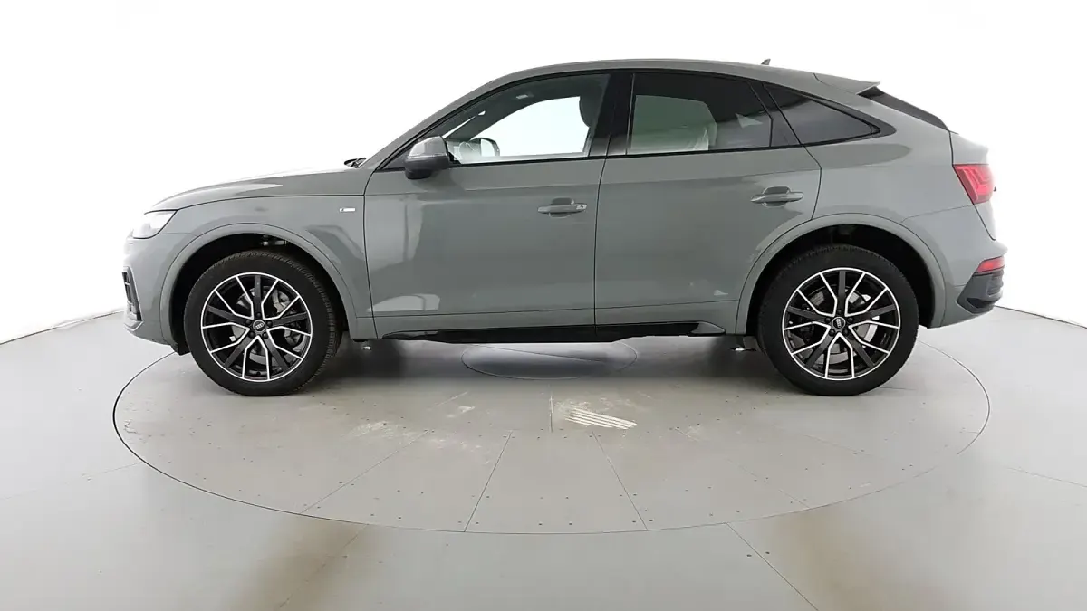 Usata Audi Q5 Sportback S-line plus 204 CV (150 kW) 2022 Grigio quantum SUV