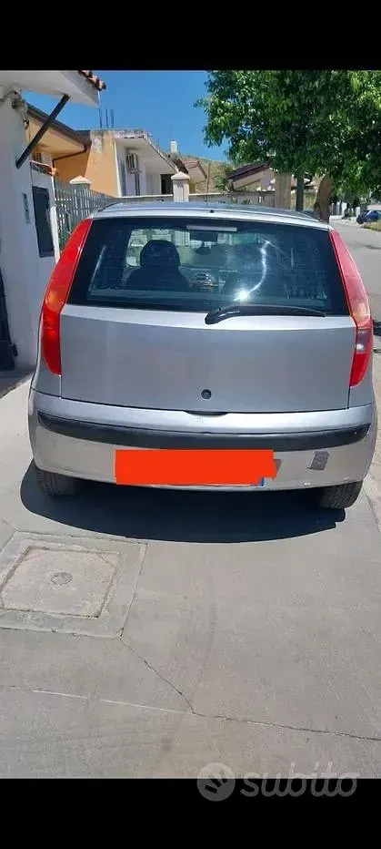 Usata Fiat Punto 86 CV (63 kW) 2001 Grigio Utilitaria