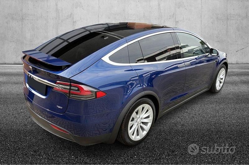 Usata Tesla Model X 503 kW (685 CV) 2017 Blu/azzurro SUV