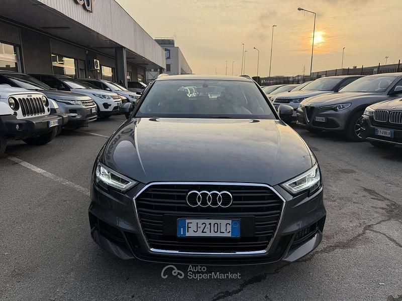 Usata Audi A3 S-Line 116 CV (85 kW) 2017 Grigio Berlina