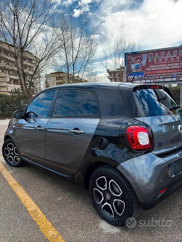 Usata Smart ForFour Prime 60 kW (82 CV) 2019 Utilitaria