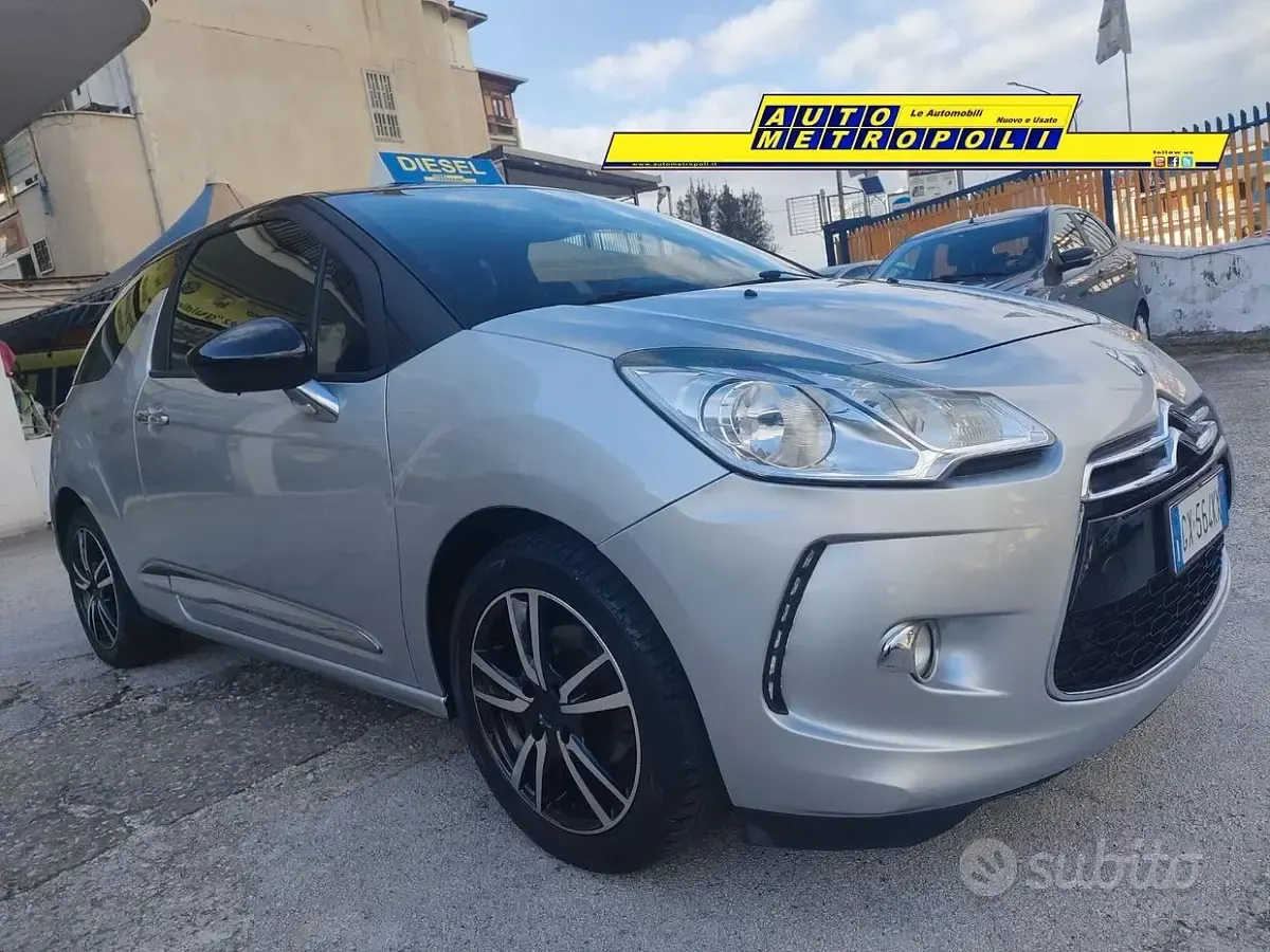Usata DS Automobiles DS3 So Chic 68 CV (50 kW) 2014 Grigio Coupé