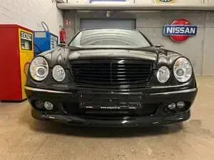 Usata Mercedes E500 306 CV (225 kW) 2002 Nero Berlina