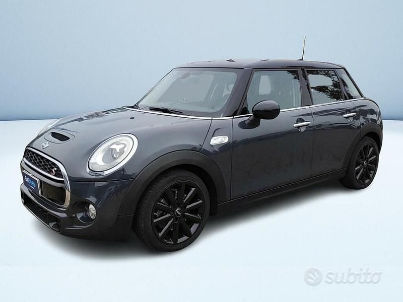 Grigio Usata 2017 Mini Cooper SD Hype Due volumi | 16.700 € (Buon prezzo) - Immagine 1/3