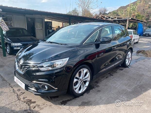 Usata Renault Scénic IV 119 CV (87 kW) 2019 Nero Monovolume