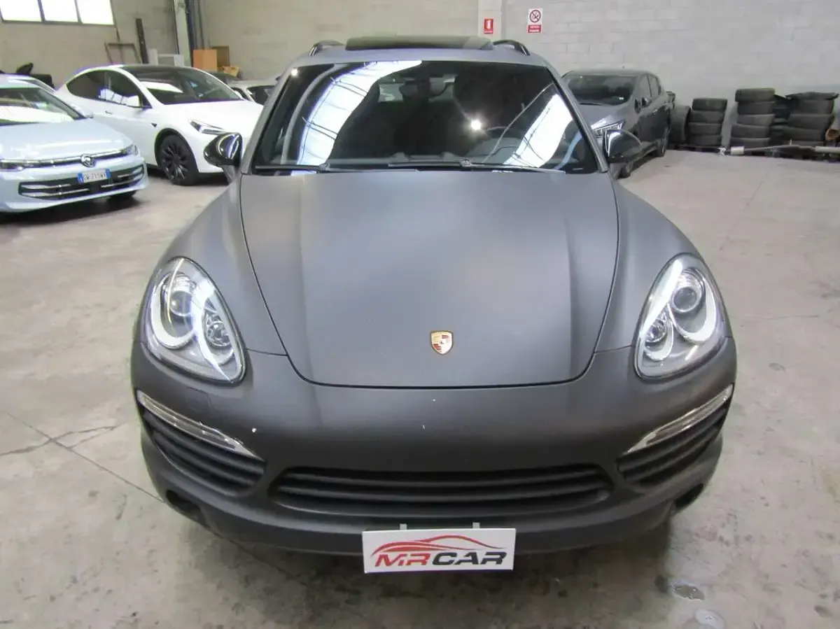 Usata Porsche Cayenne 239 CV (175 kW) 2011 Pellicola nero opaco SUV