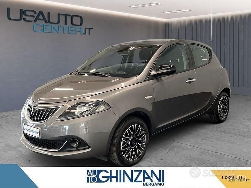 Other Usata 2024 Lancia Ypsilon S Due volumi | 13.500 € (Buon prezzo) - Immagine 1/4