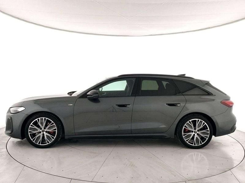 Nuova Audi A5 S-Line 204 CV (150 kW) 2025 Grigio daytona Station wagon