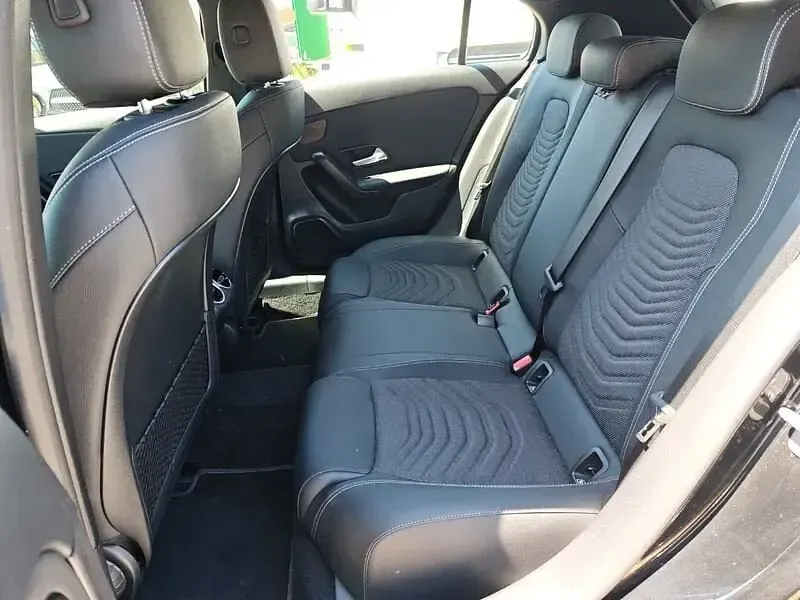 Usata Mercedes A180 Executive 136 CV (100 kW) 2025 Nero cosmo Utilitaria