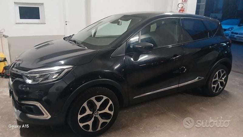 Nero Usata 2020 Renault Captur SUV | 11.900 € (Super prezzo) - Immagine 1/4