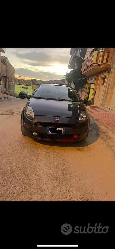 Usata Fiat Punto 2025 Grigio Berlina