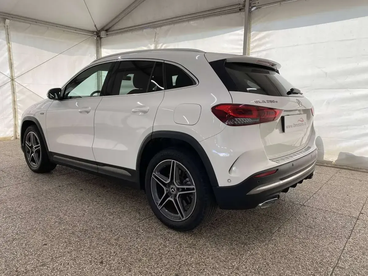Usata Mercedes GLA250 Premium 160 CV (117 kW) 2020 Bianco SUV