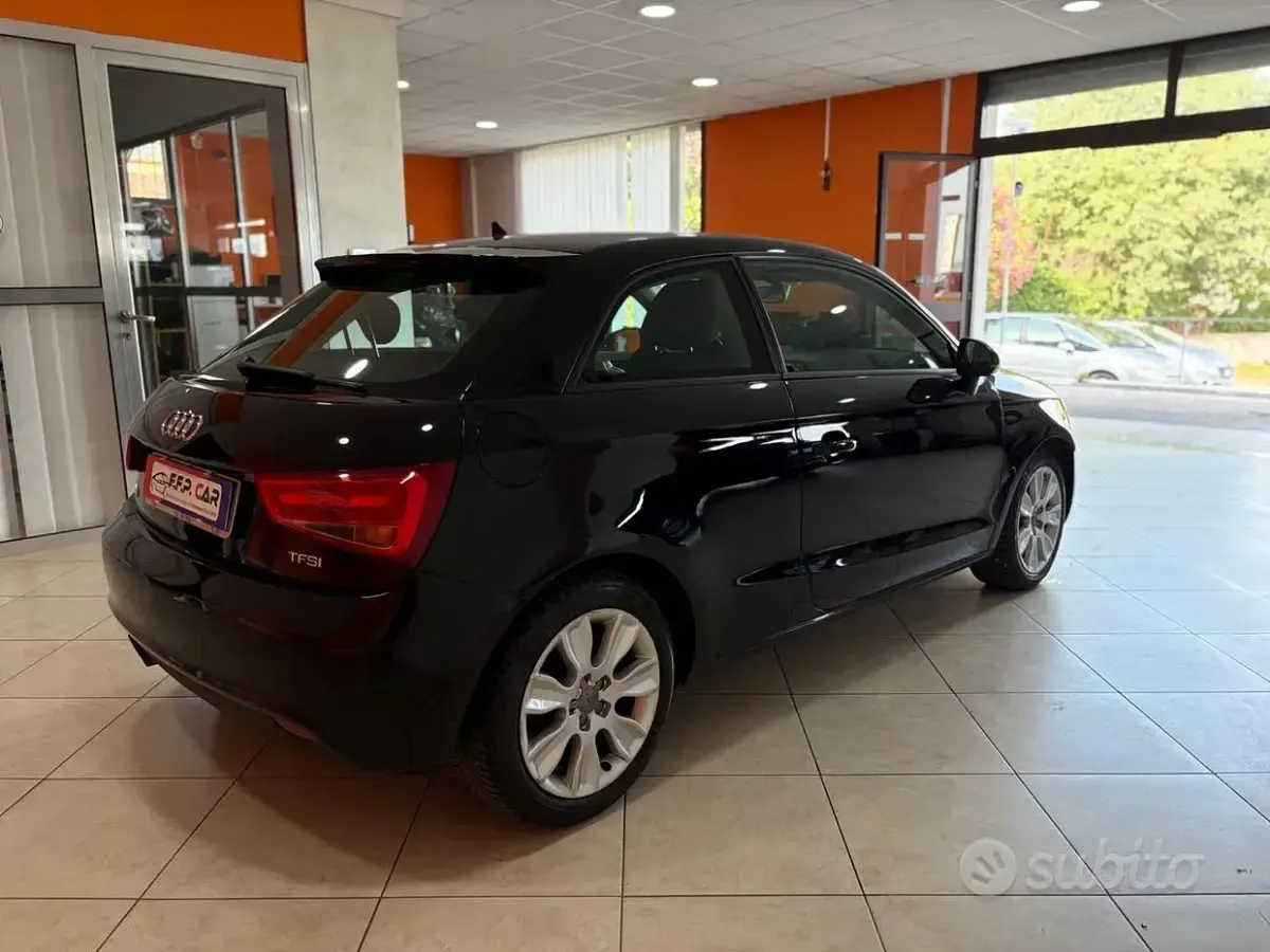 Usata Audi A1 Ambition 122 CV (89 kW) 2011 Nero Utilitaria