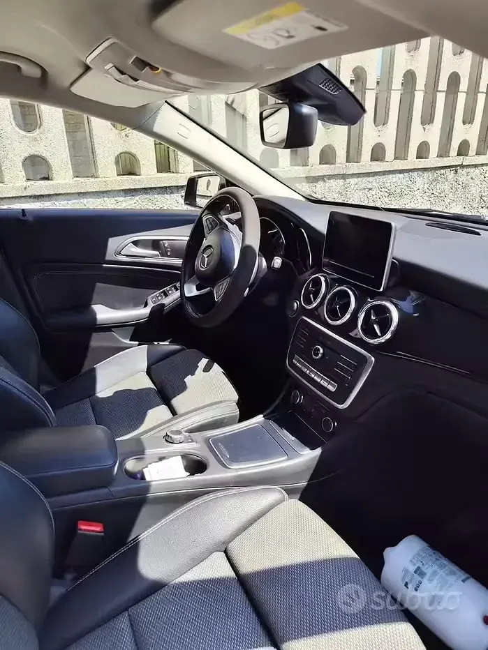 Usata Mercedes CLA180 2018 Nero Coupé
