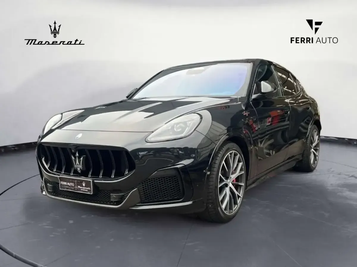 Usata Maserati Grecale 530 CV (389 kW) 2023 Nero metallizzato SUV