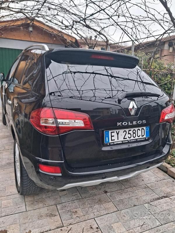 Usata Renault Koleos 150 CV (110 kW) 2014 Nero SUV