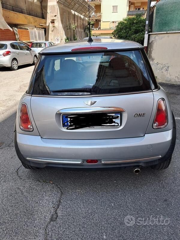 Usata 2006 Mini Cooper Due volumi | 3700 € (Buon prezzo) - Immagine 1/4