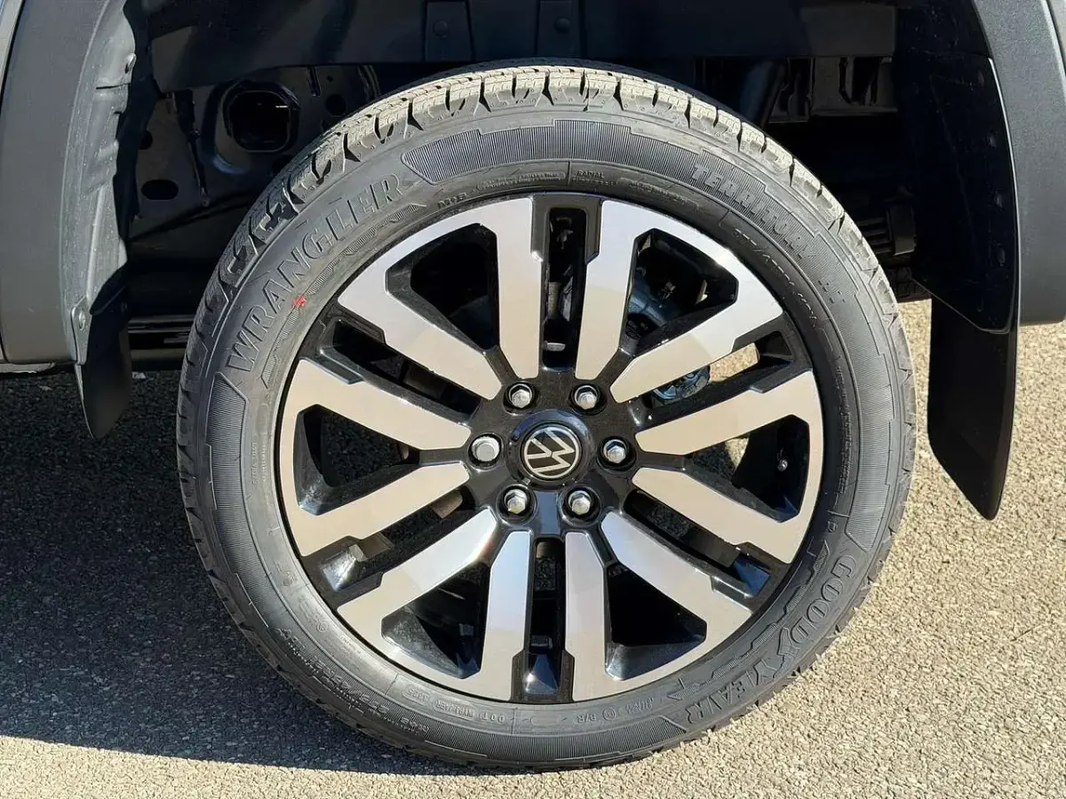 Nuova VW Amarok Aventura 241 CV (177 kW) 2026 Dark grey Pick-up