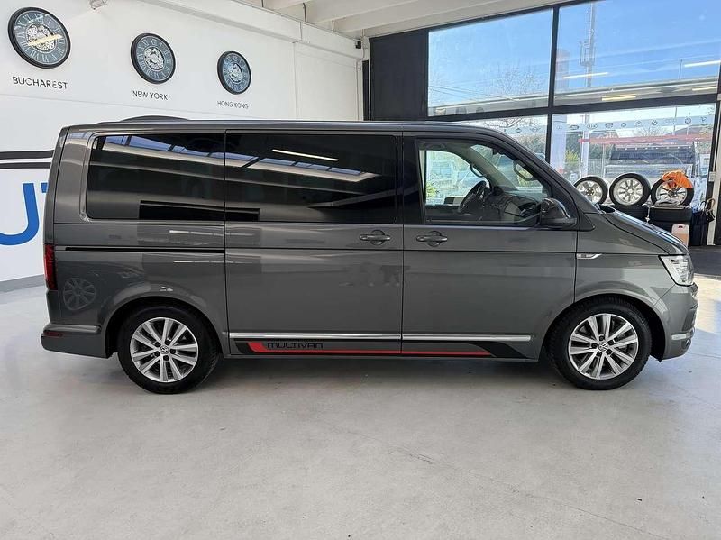 Usata VW Multivan Highline 204 CV (150 kW) 2017 Grigio Furgone