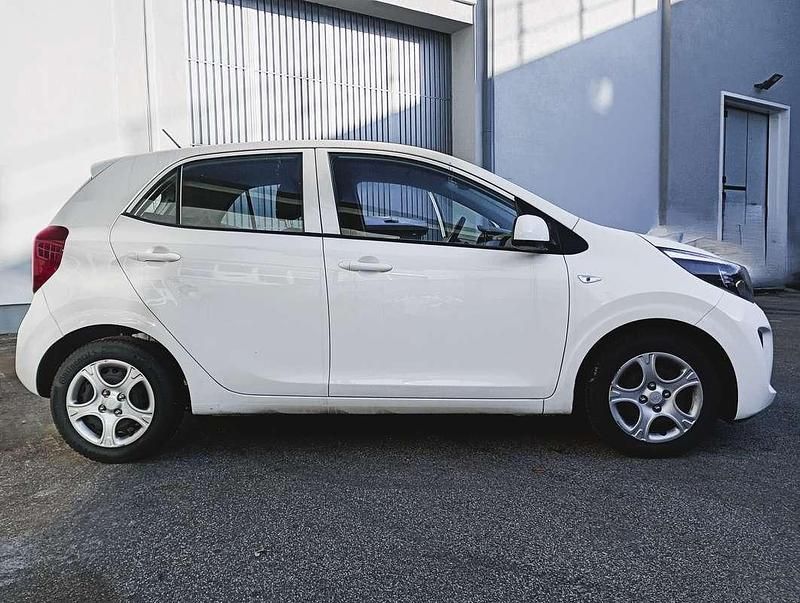 Usata Kia Picanto Active 67 CV (49 kW) 2017 Bianco Utilitaria