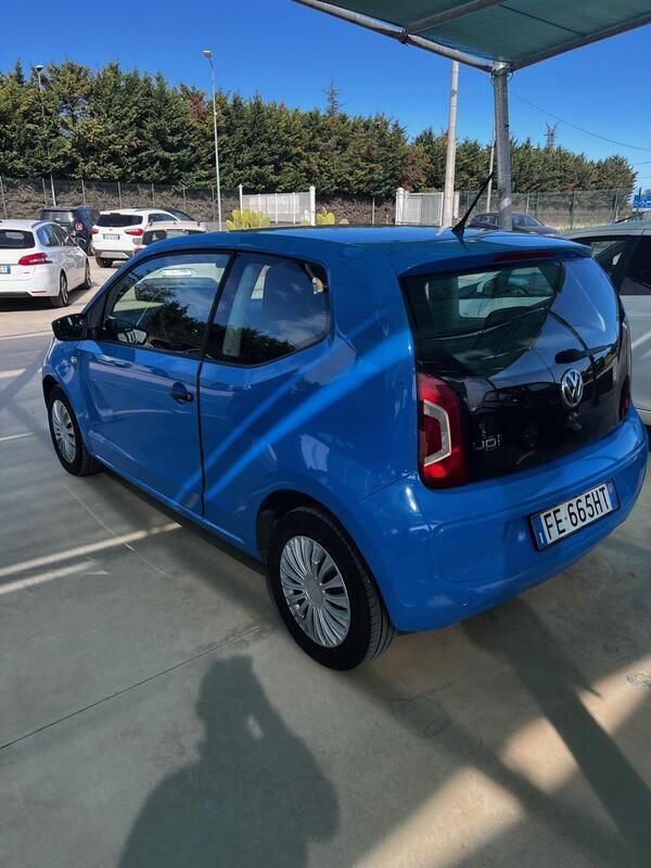 Usata VW up! high up! 75 CV (55 kW) 2016 Blu Utilitaria