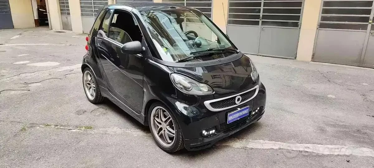 Usata Smart ForTwo Cabrio Brabus 102 CV (75 kW) 2015 Nero Cabrio