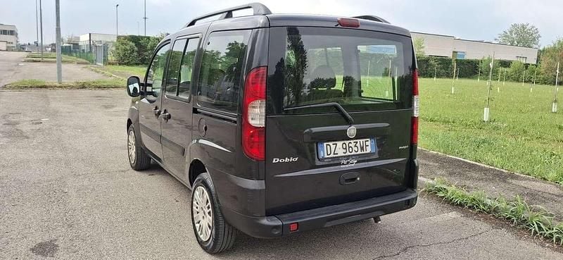 Usata Fiat Doblò Dynamic 84 CV (61 kW) 2009 Other Monovolume