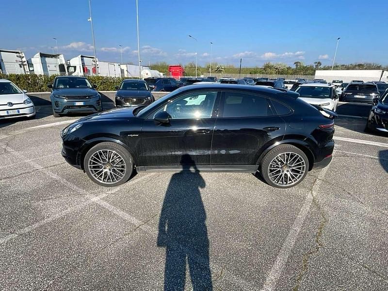 Usata Porsche Cayenne 340 CV (250 kW) 2023 Nero SUV