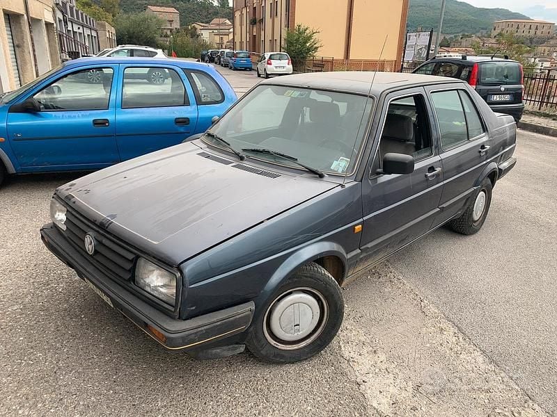 Usata VW Jetta 54 CV (39 kW) 1989 Blu Berlina